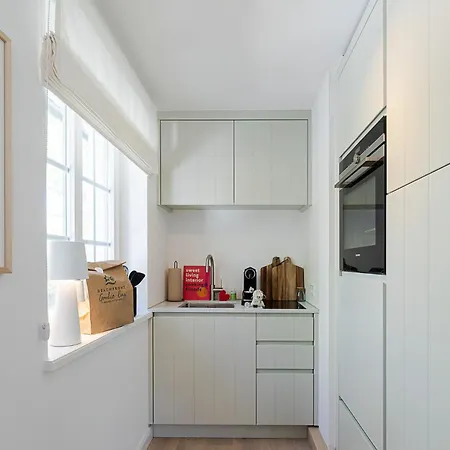 Kajuete #25 Dock 6c *